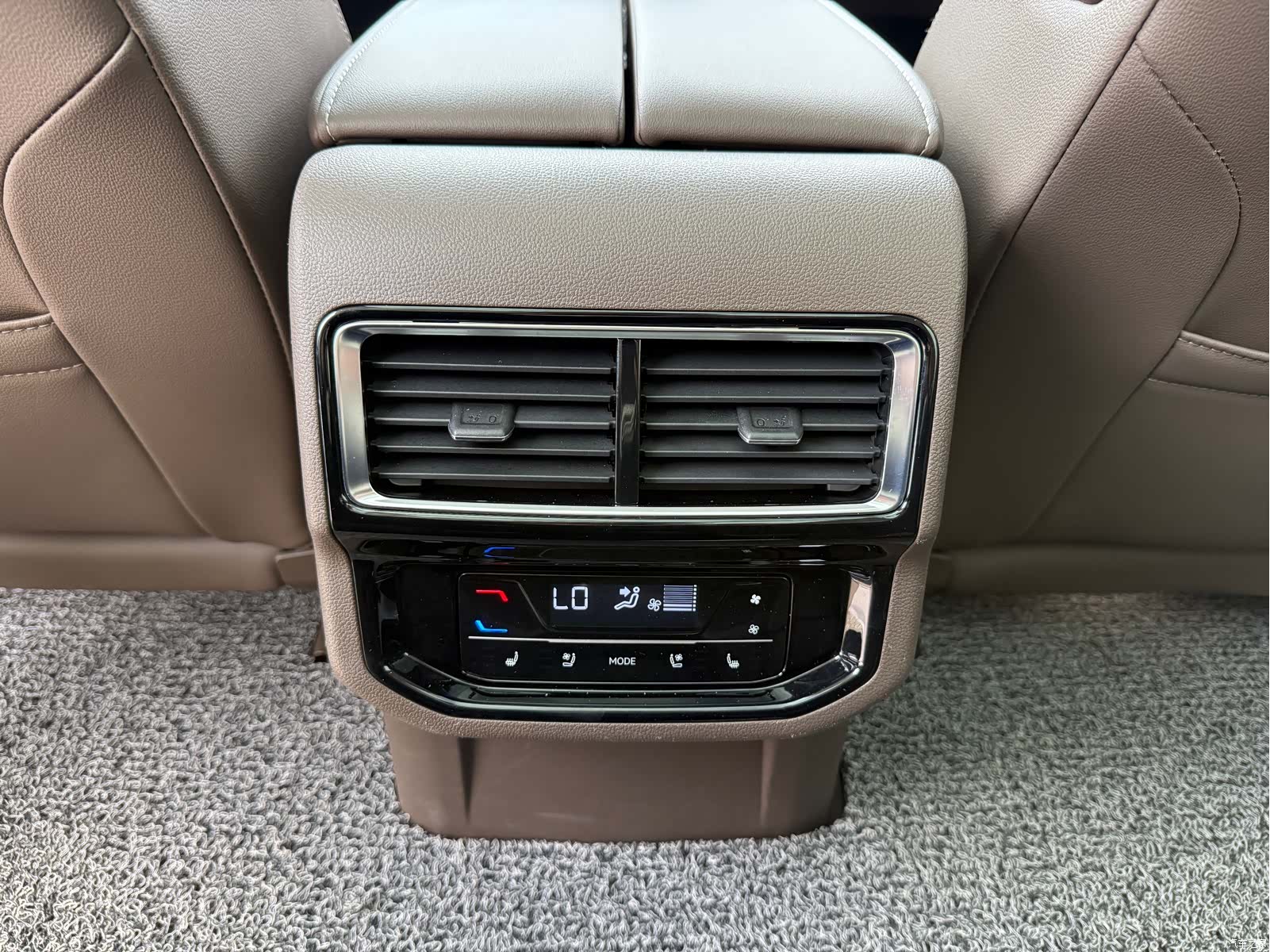 Volkswagen Viloran, 2022 15
