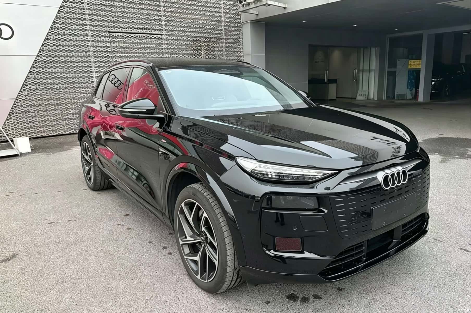 Audi e-tron, 2025 3