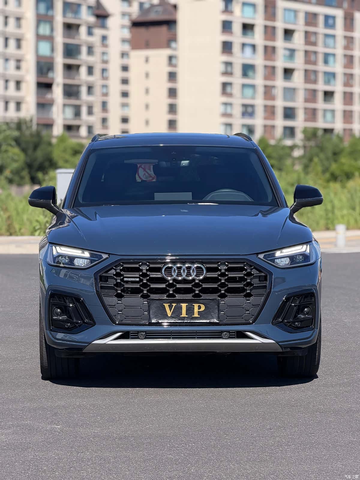 Audi Q5L, 2025 11
