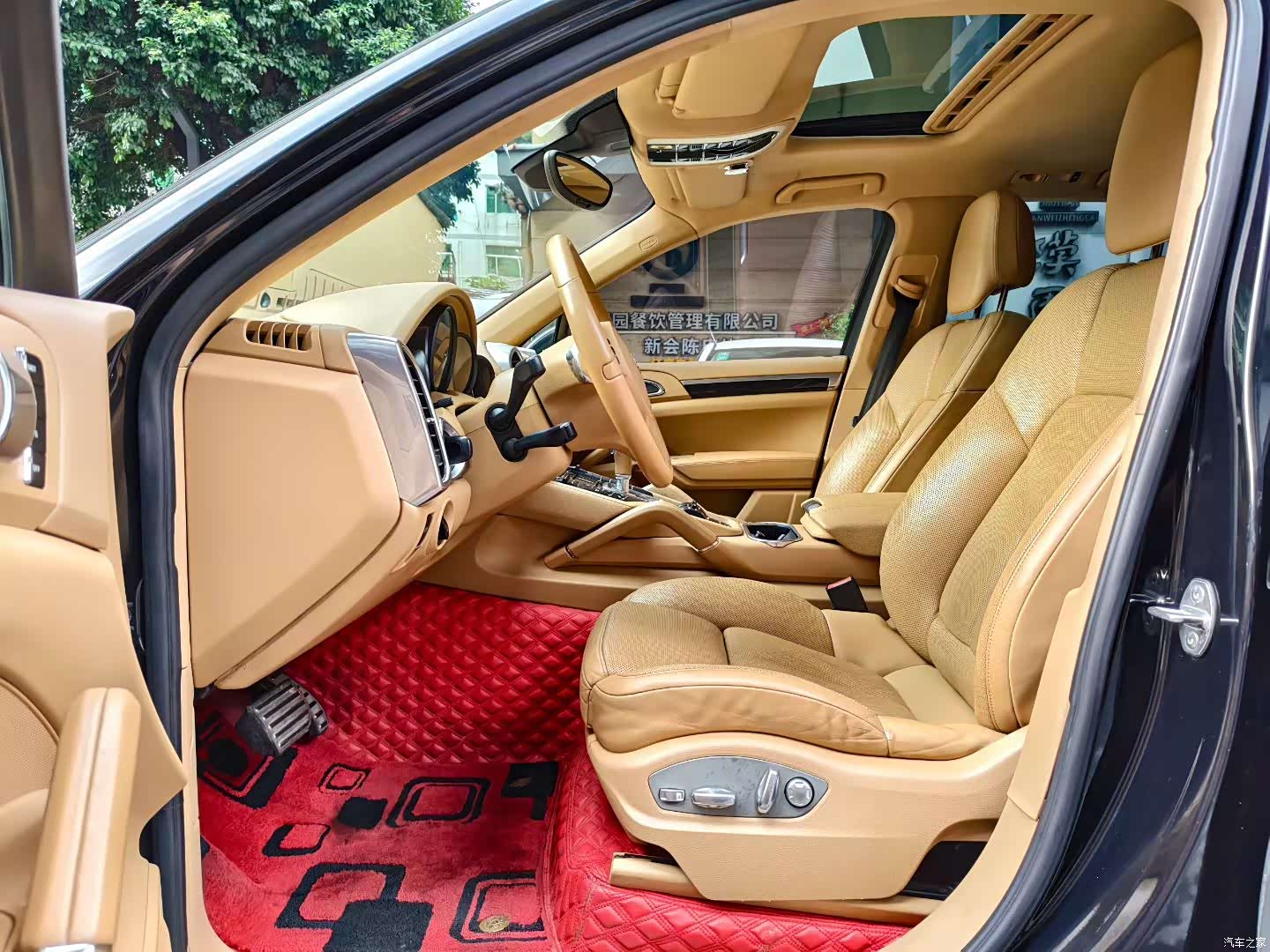 Porsche Cayenne, 2012 7