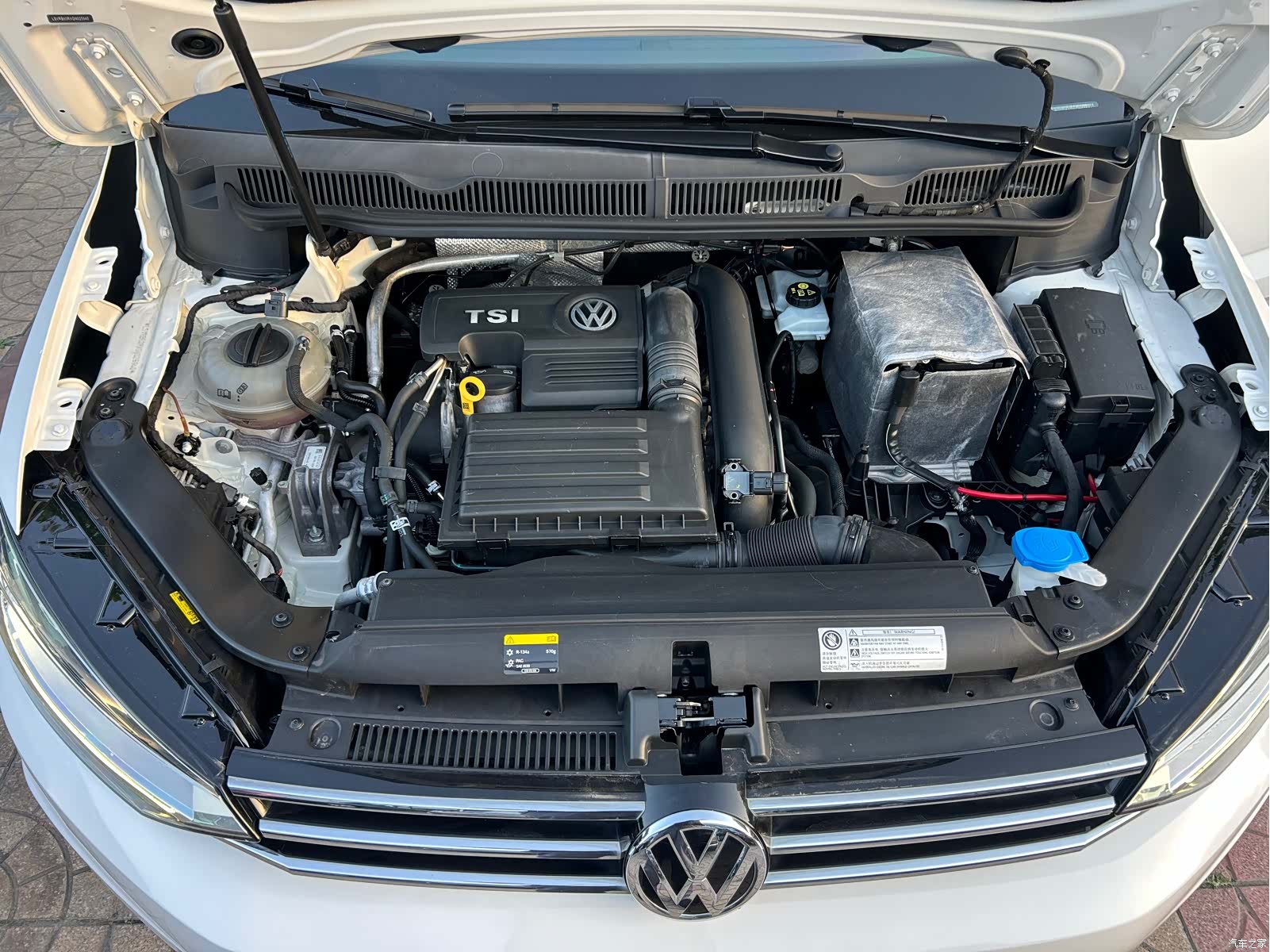 Volkswagen L, 2016 11