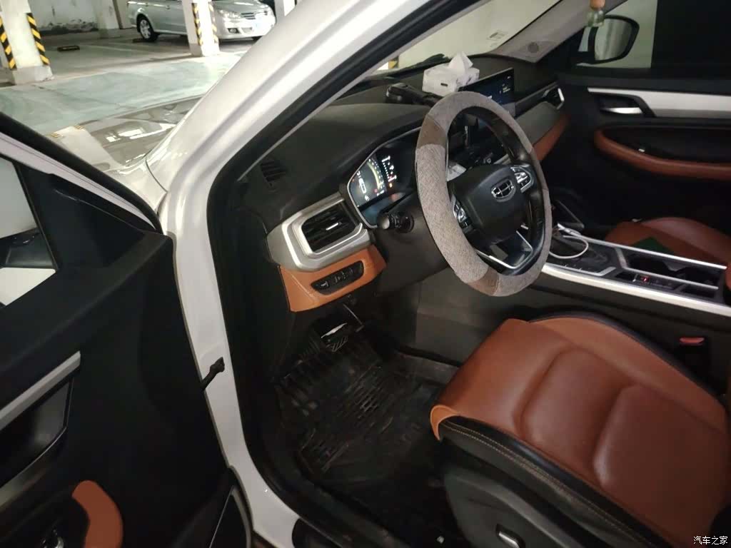 Geely X6, 2020 14