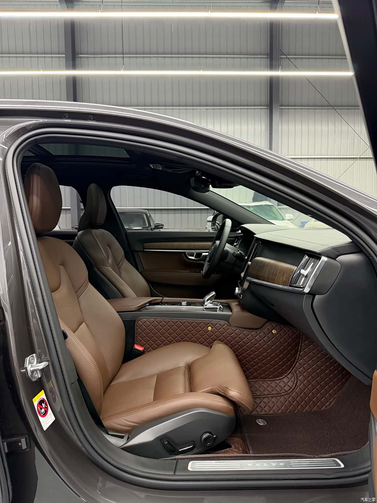 Volvo S90, 2021 4