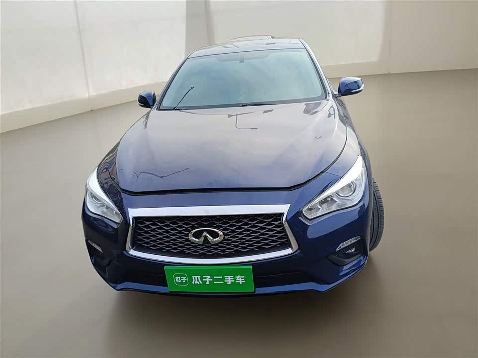 Infiniti Q50L