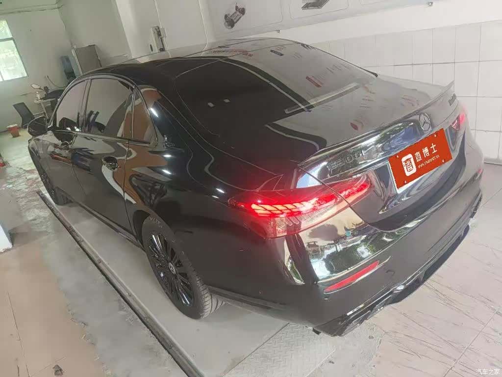 Mercedes-Benz E-Class, 2022 3