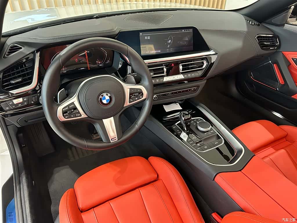 BMW Z4, 2025 11