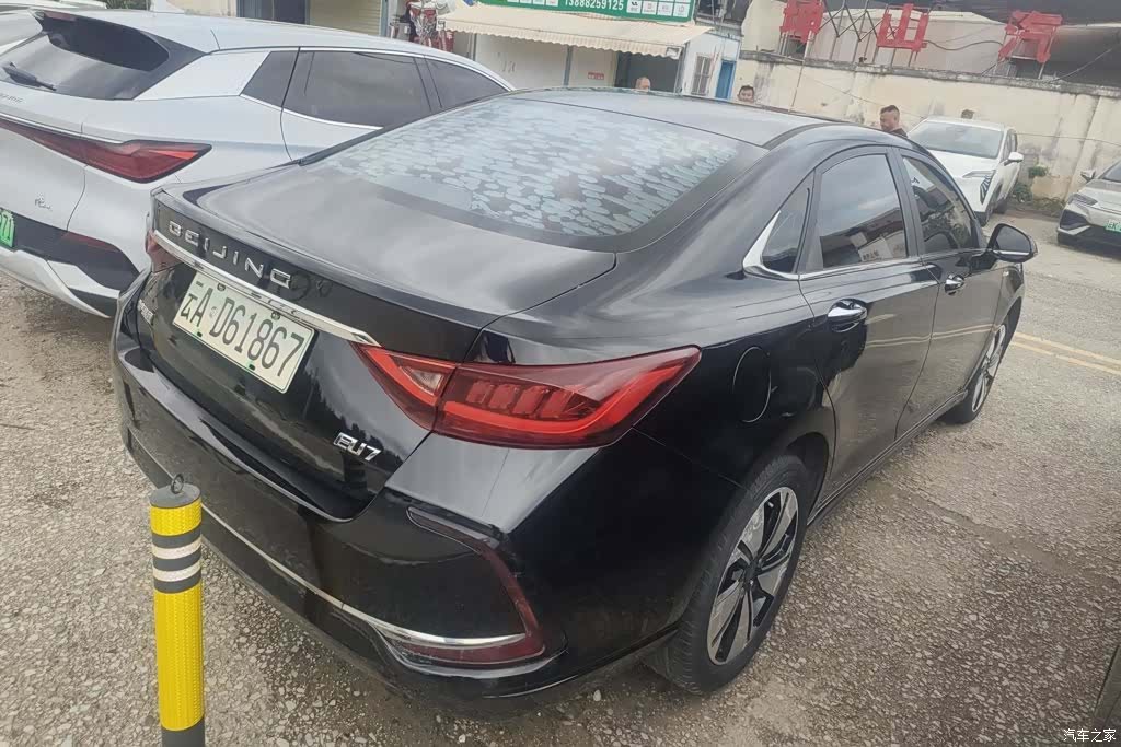 BAIC EU7, 2022 3