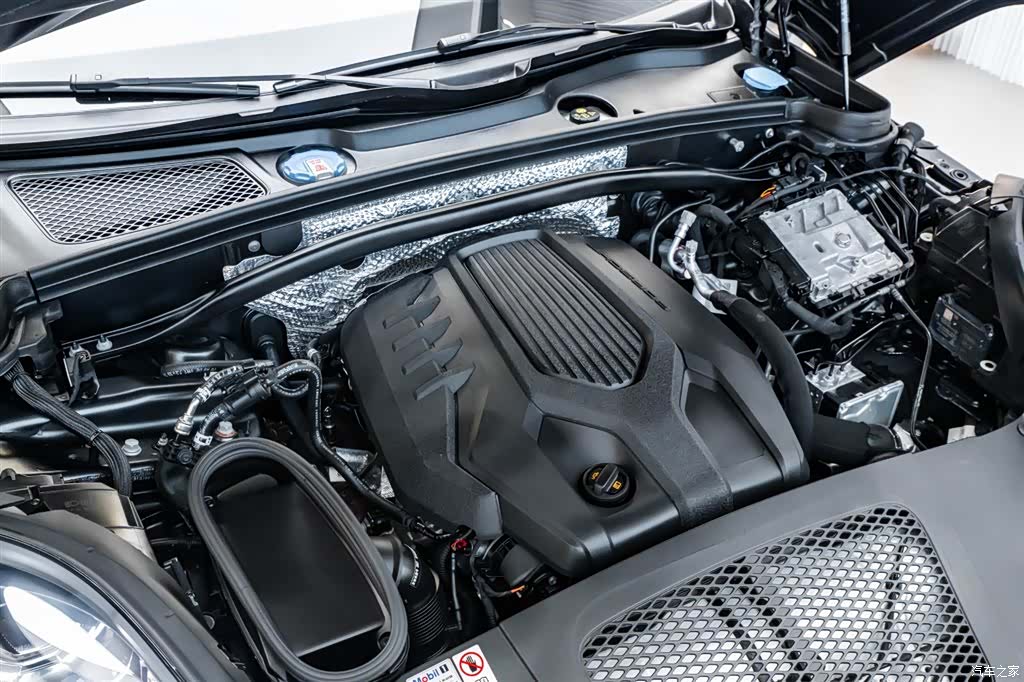 Porsche Macan, 2024 9
