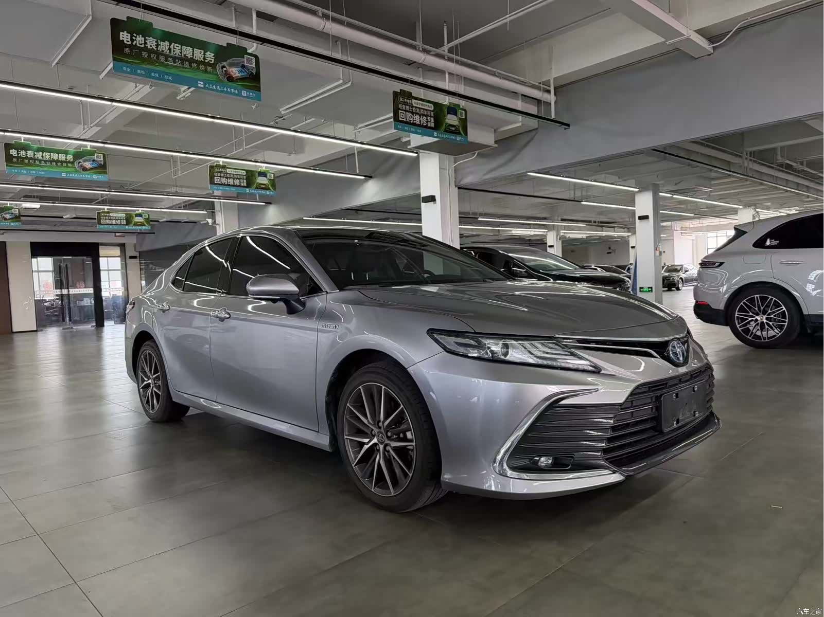 Toyota Camry, 2022 6