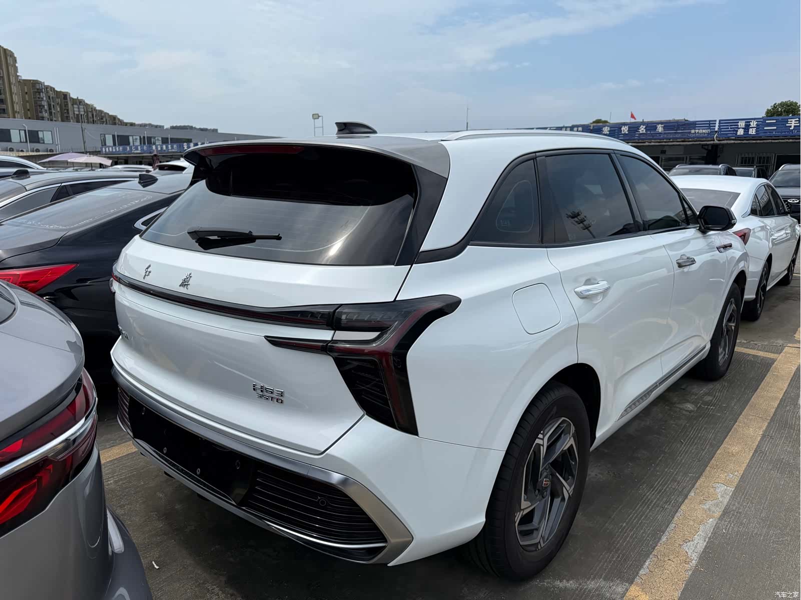 Hongqi HS3, 2023 15