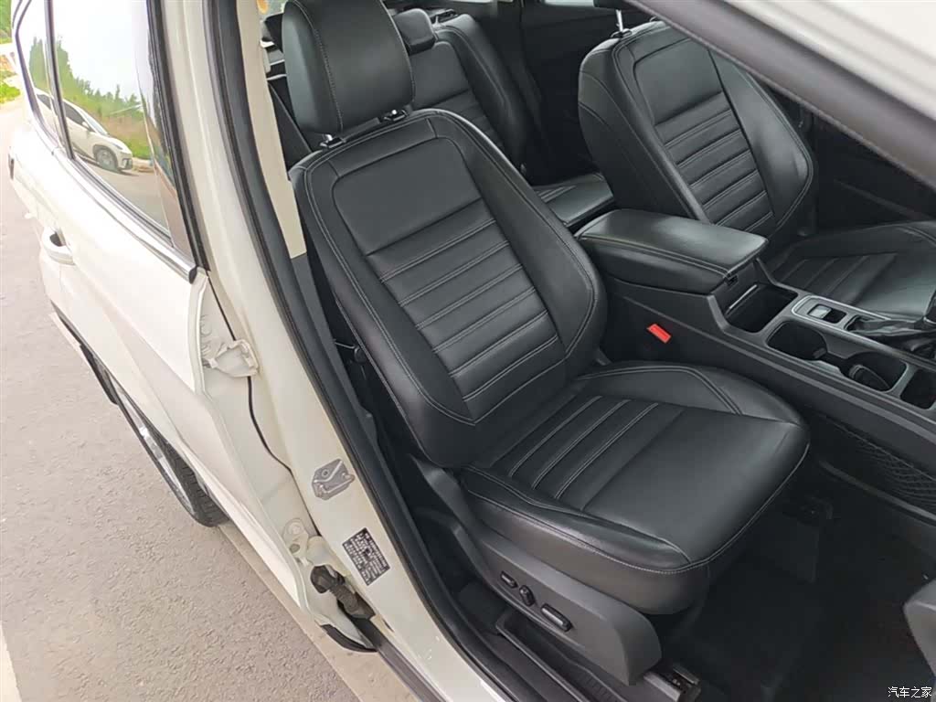 Ford Kuga, 2018 25