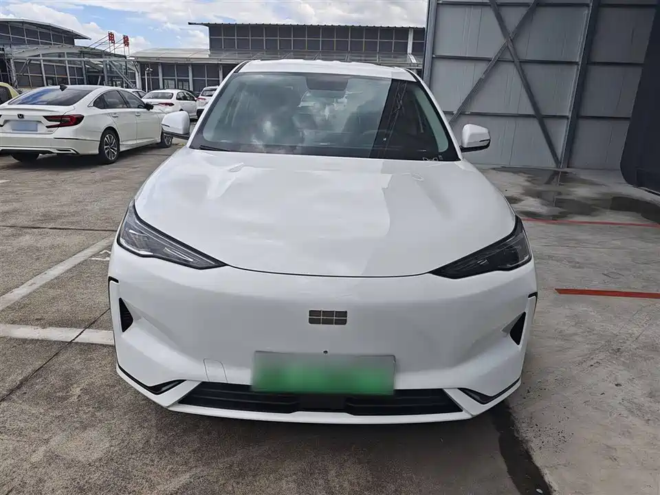 Geely Galaxy Galaxy E5