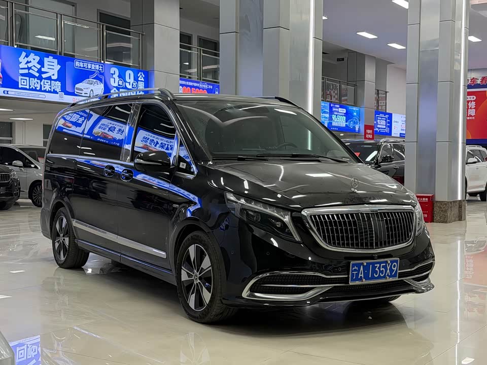 Mercedes-Benz V-class