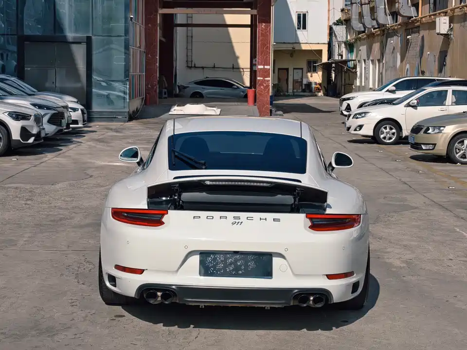 Porsche 911
