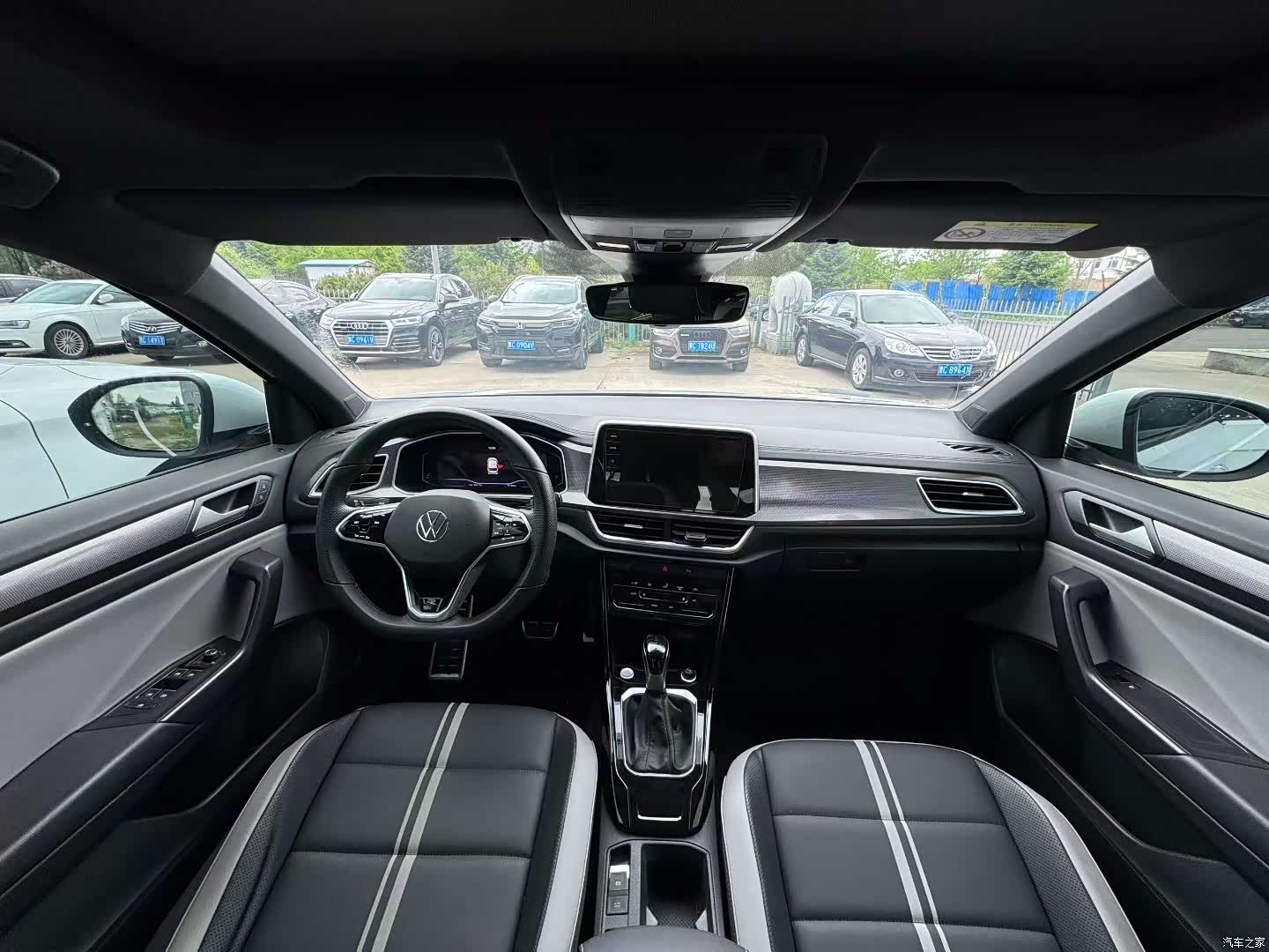 Volkswagen T-ROC, 2024 7