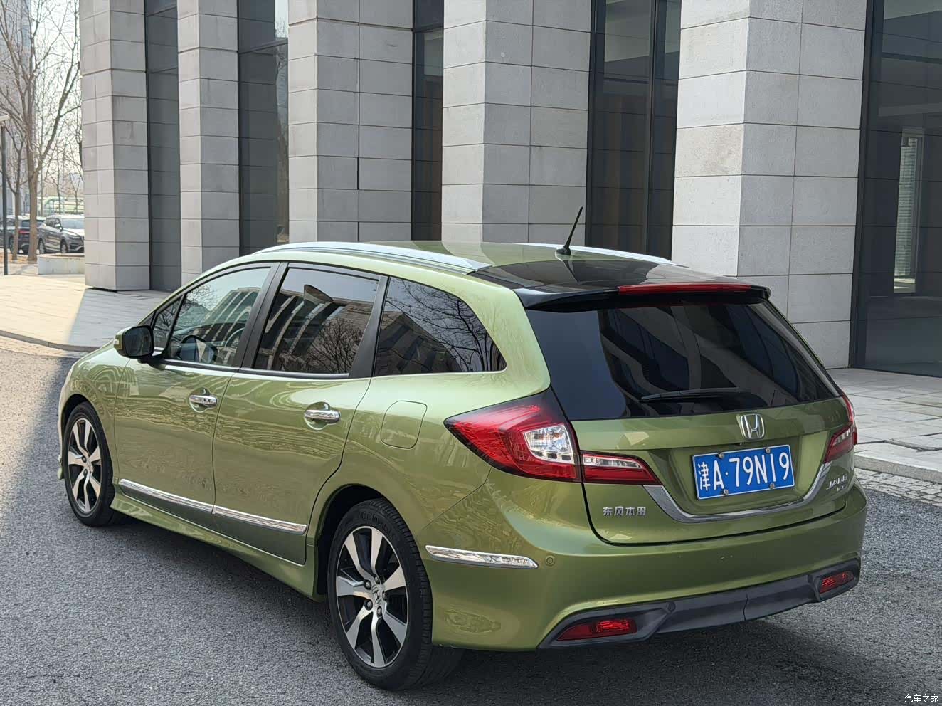 Honda Jade, 2013 4