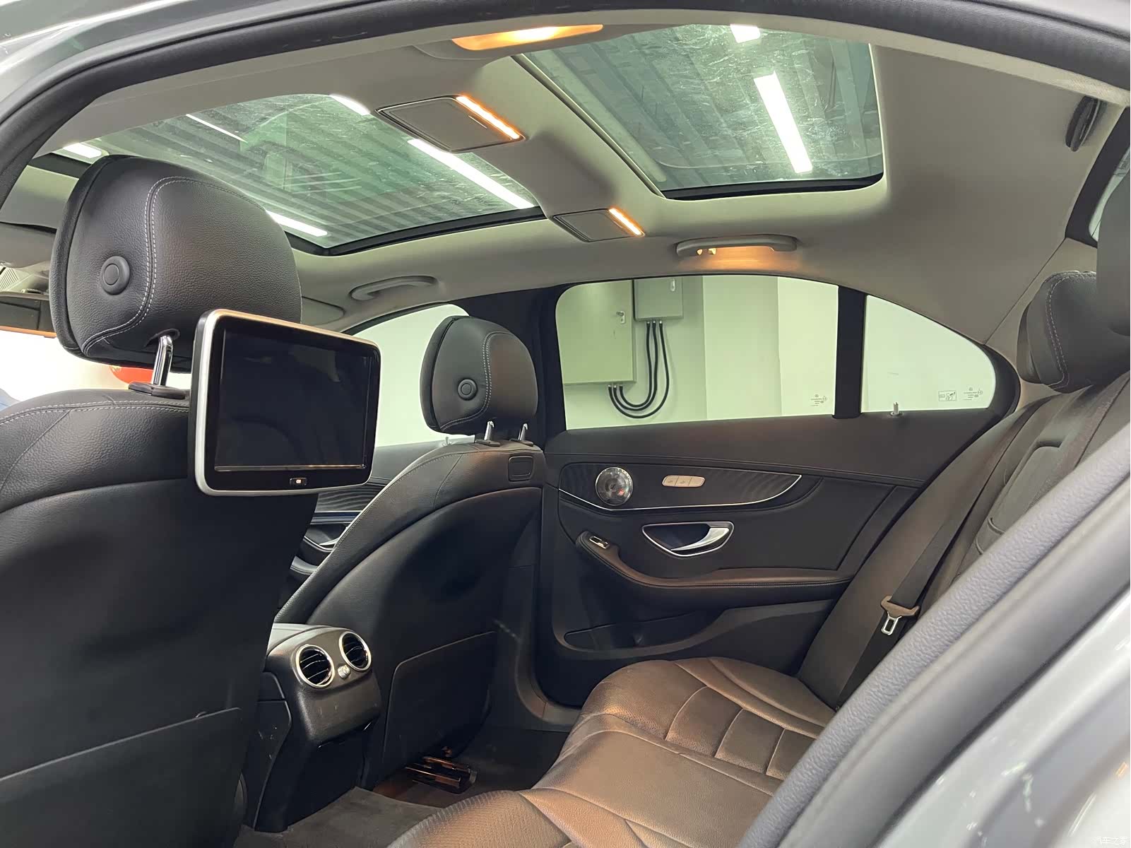 Mercedes-Benz C-Class, 2016 19
