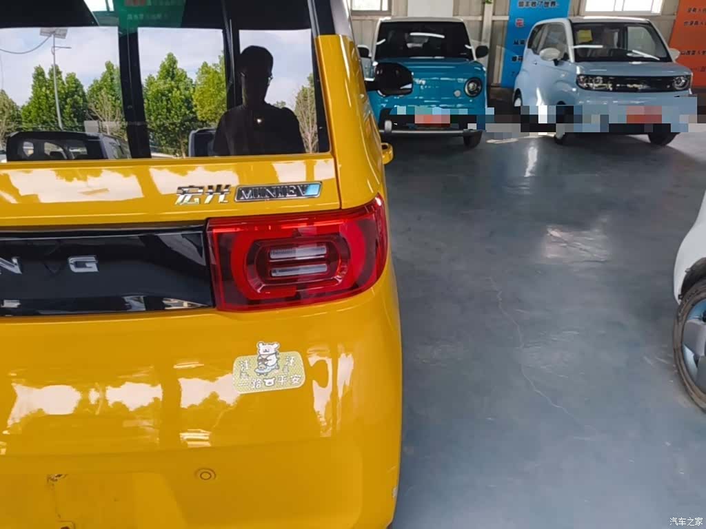 Wuling MINIEV, 2021 8