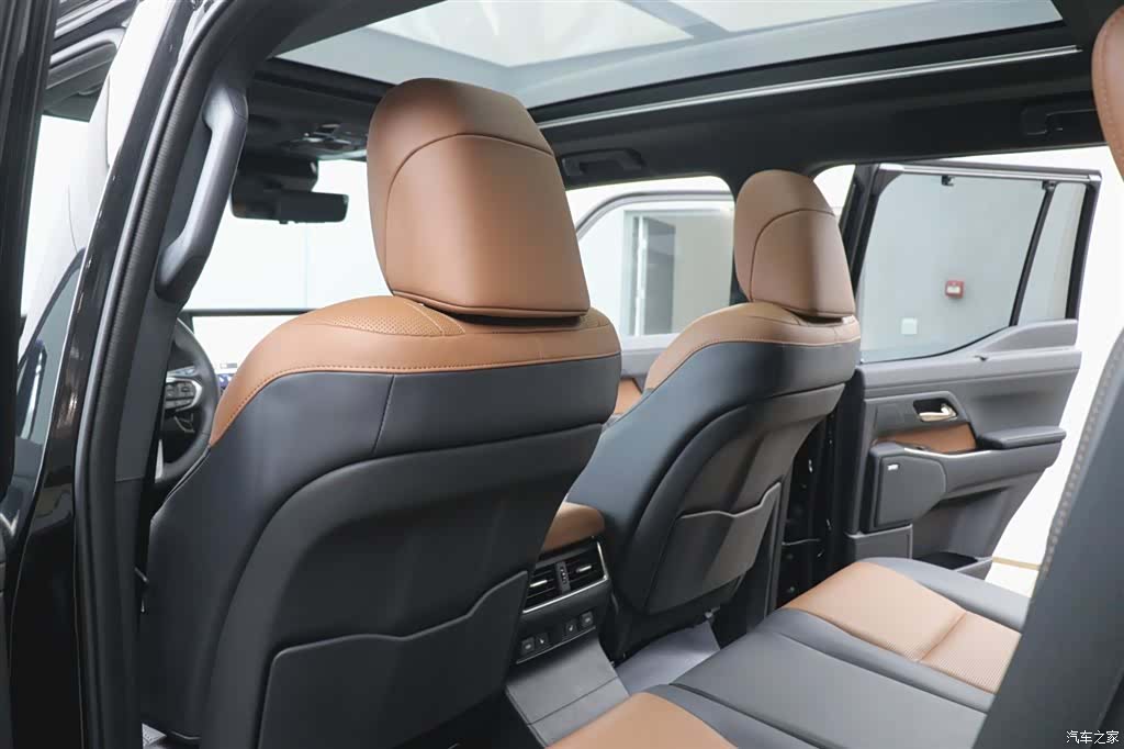Lexus GX, 2026 22