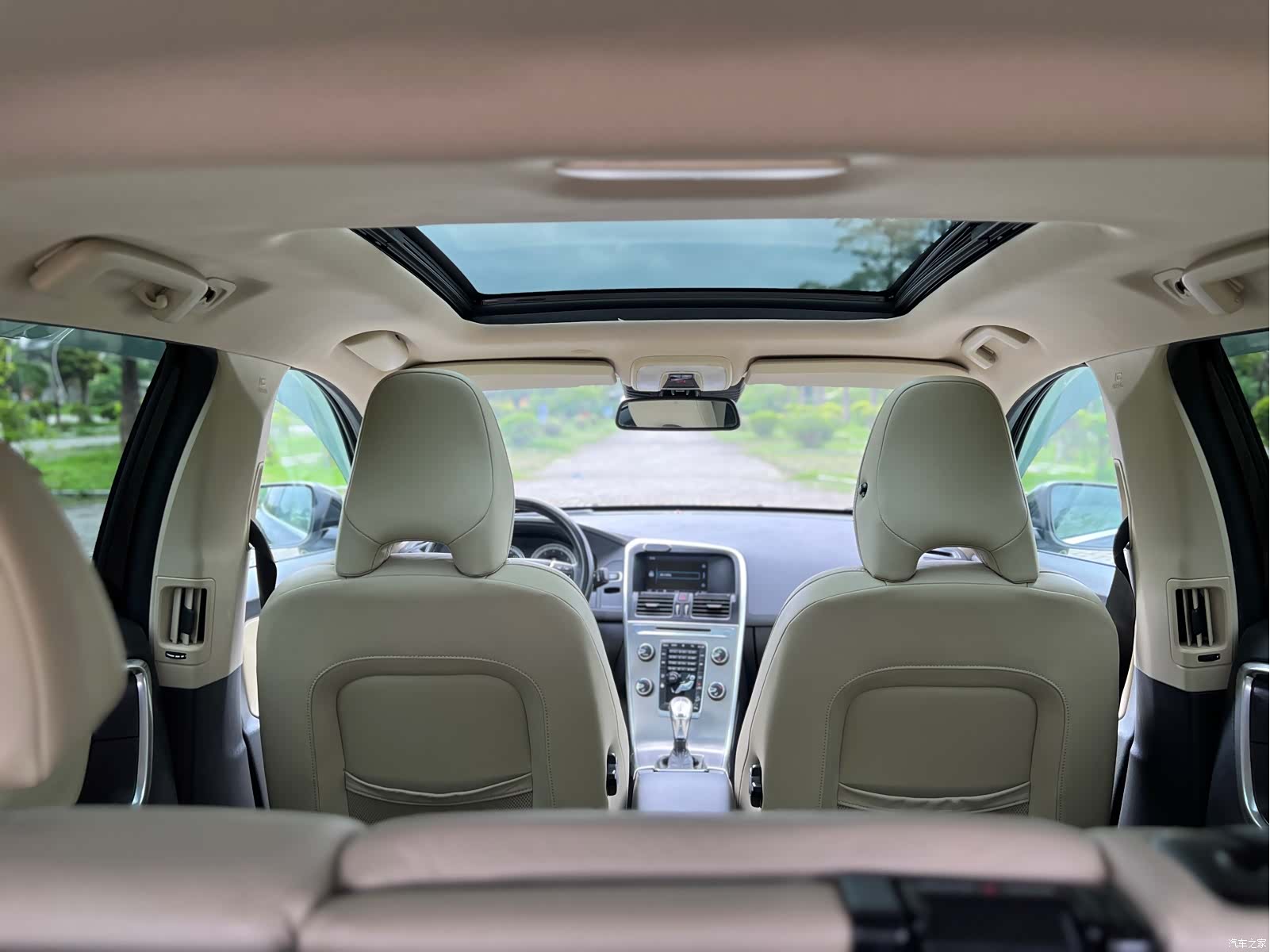 Volvo XC60, 2012 24
