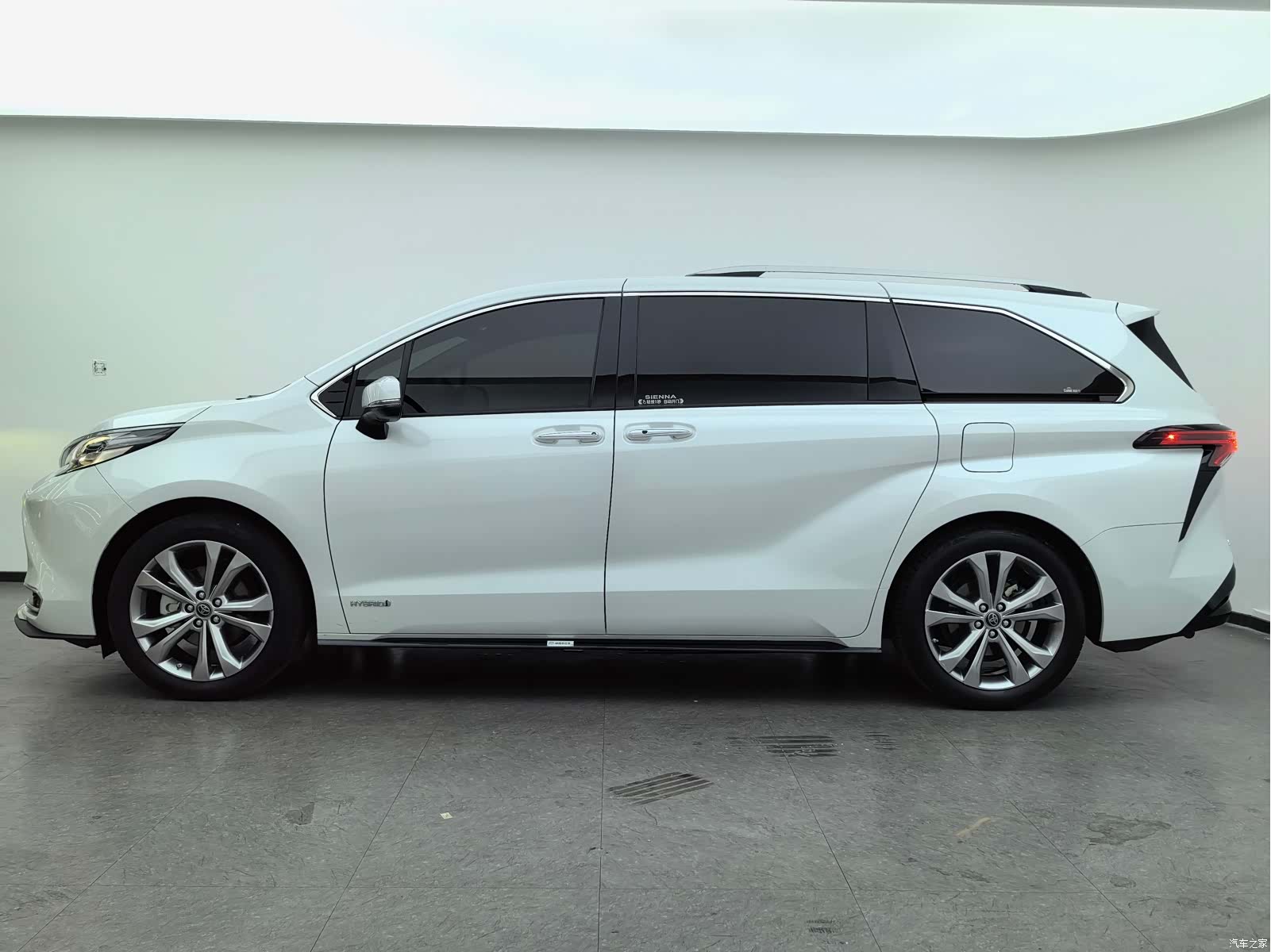 Toyota Sienna, 2024 9
