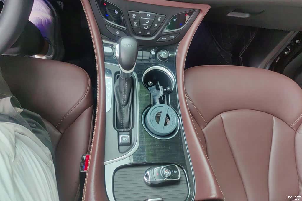 Buick Envision Plus, 2021 16