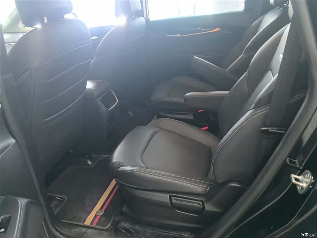 Maxus G50, 2022 17
