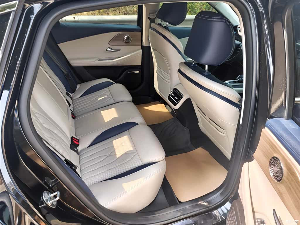 Chery Arrizo 8, 2023 7