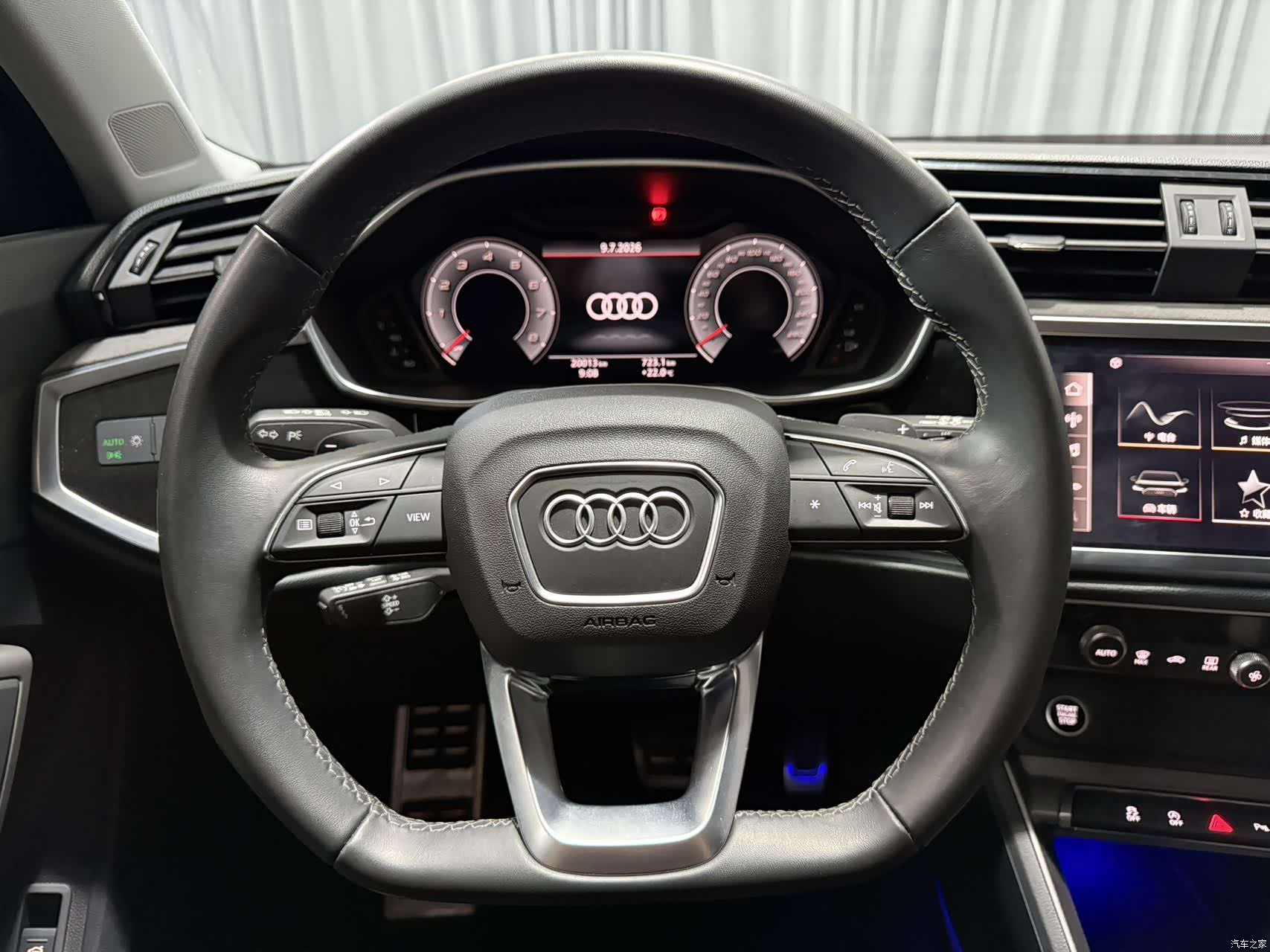 Audi Q3, 2022 16