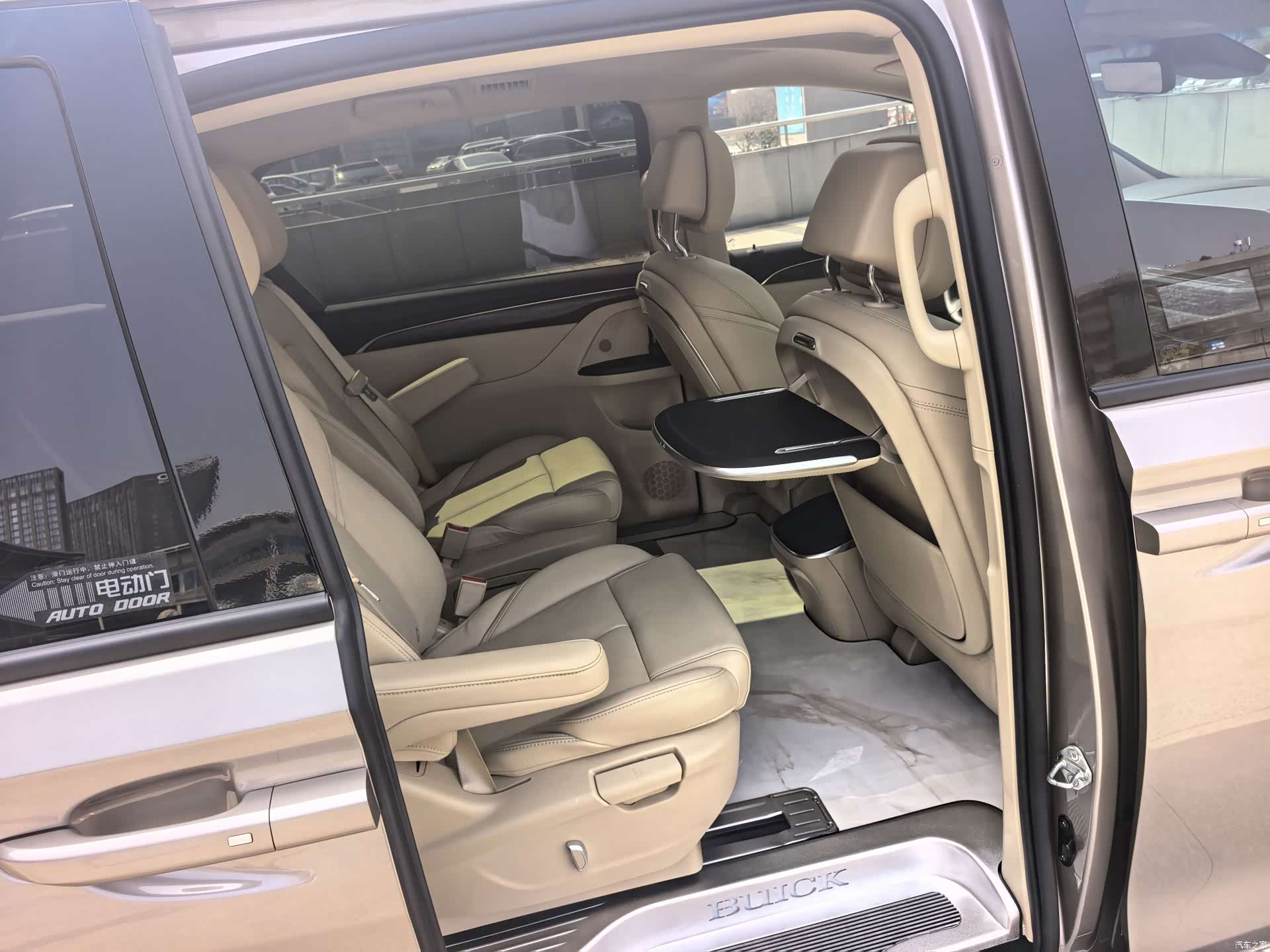 Buick GL8, 2024 17