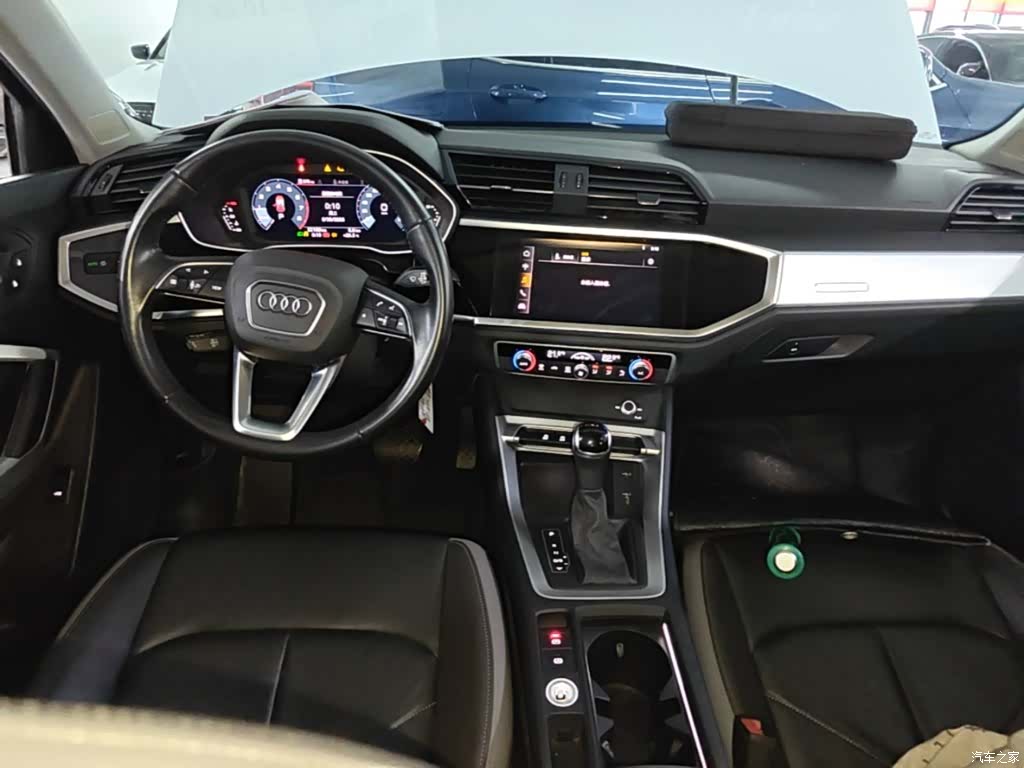 Audi Q3, 2021 10
