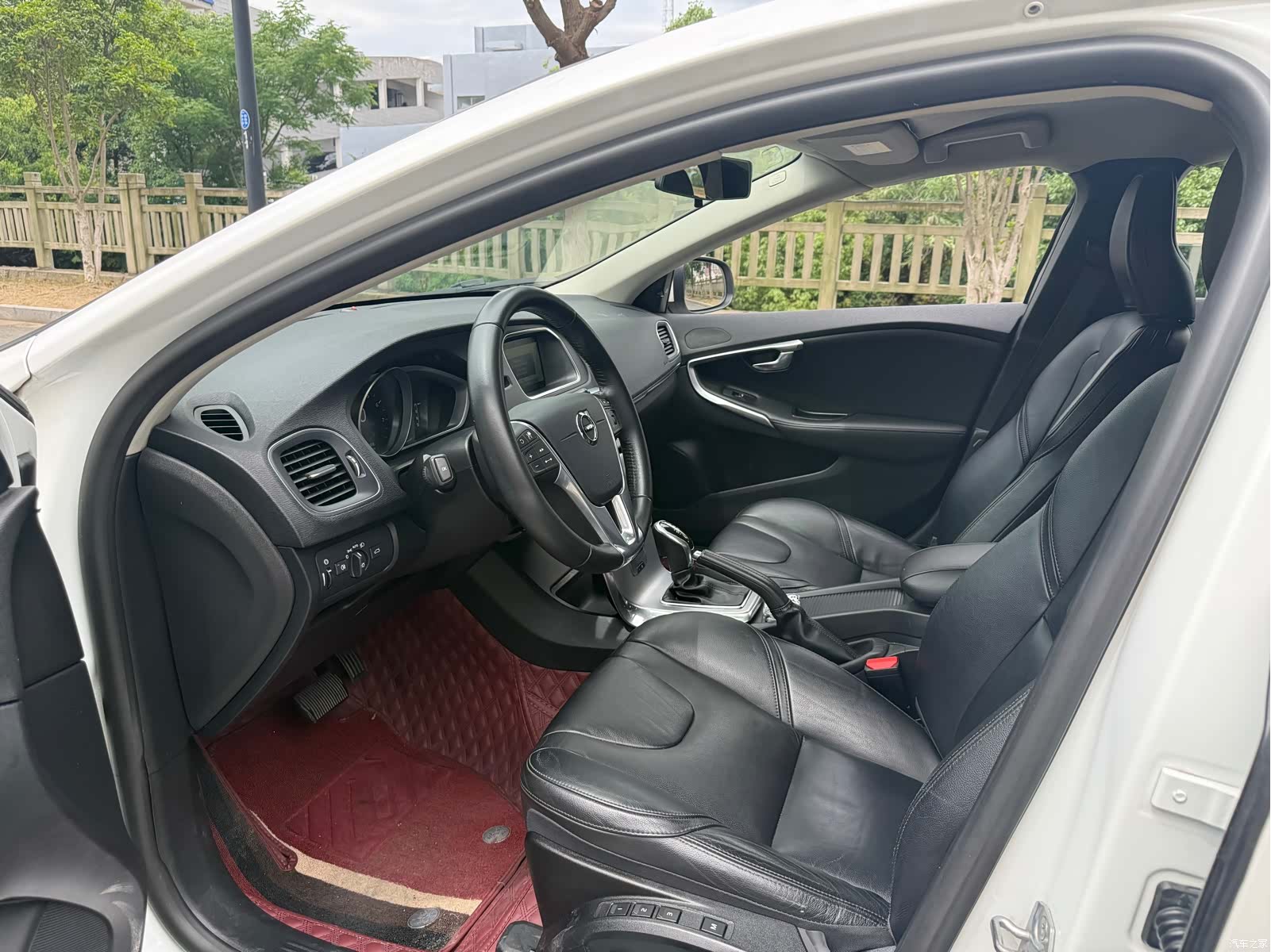 Volvo V40, 2016 9