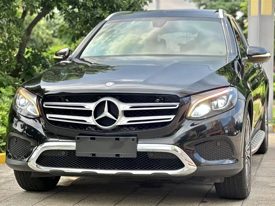 Mercedes-Benz GLC Mercedes-Benz GLC