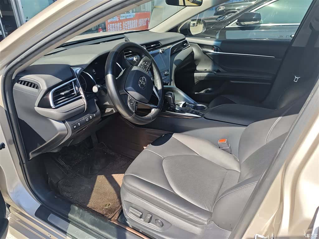 Toyota Camry, 2019 все фото