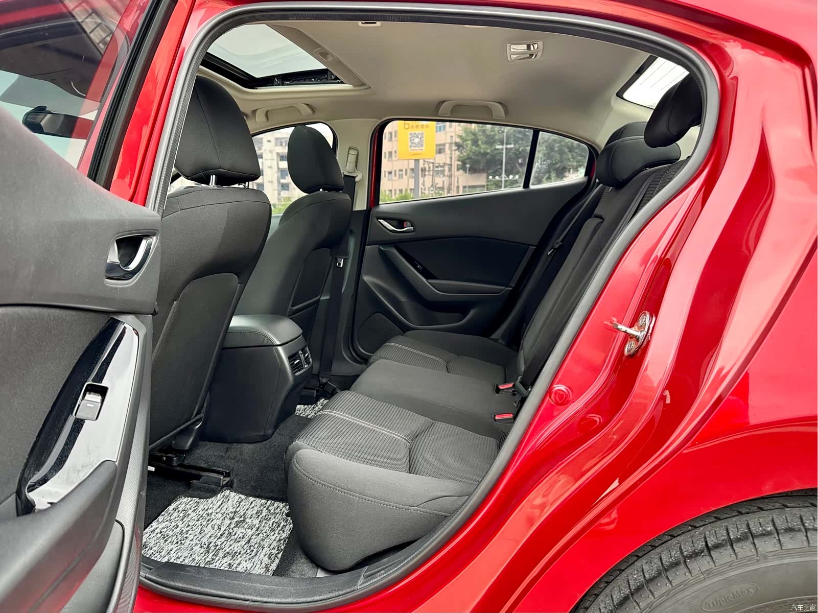 Mazda Mazda3, 2019 10