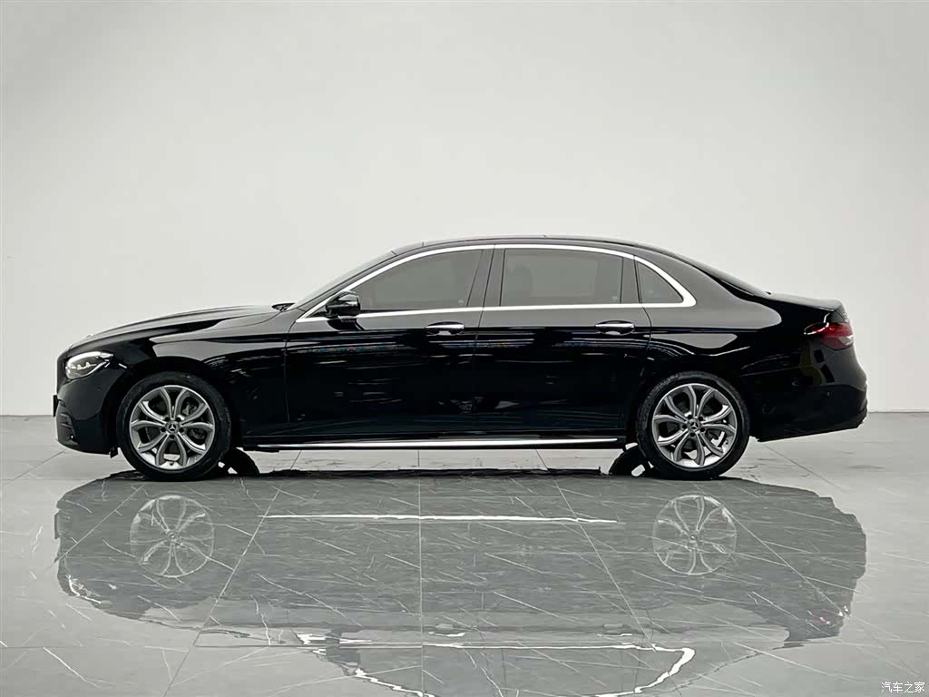 Mercedes-Benz E-Class, 2021 3