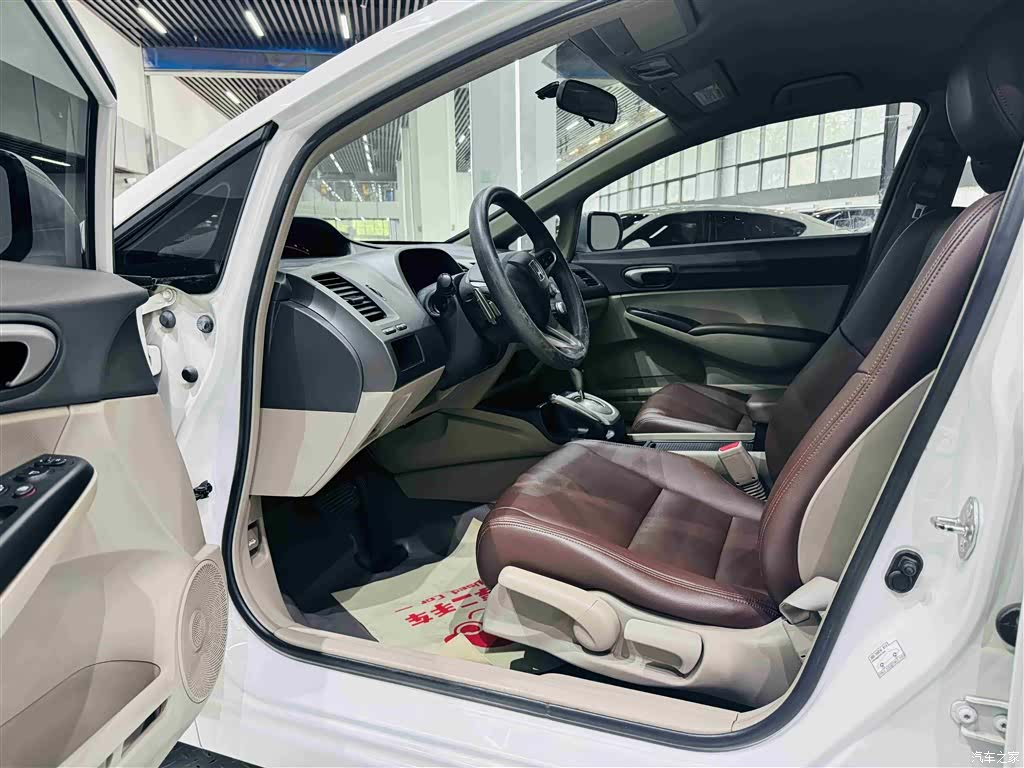 Honda Civic, 2011 11