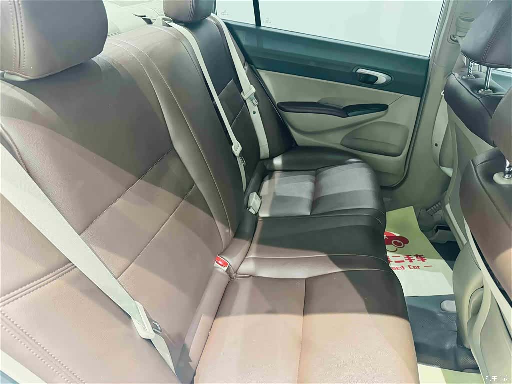 Honda Civic, 2011 29