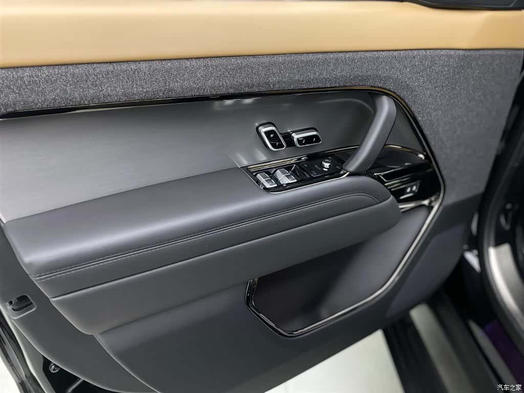 Land Rover Range Rover, 2023 22