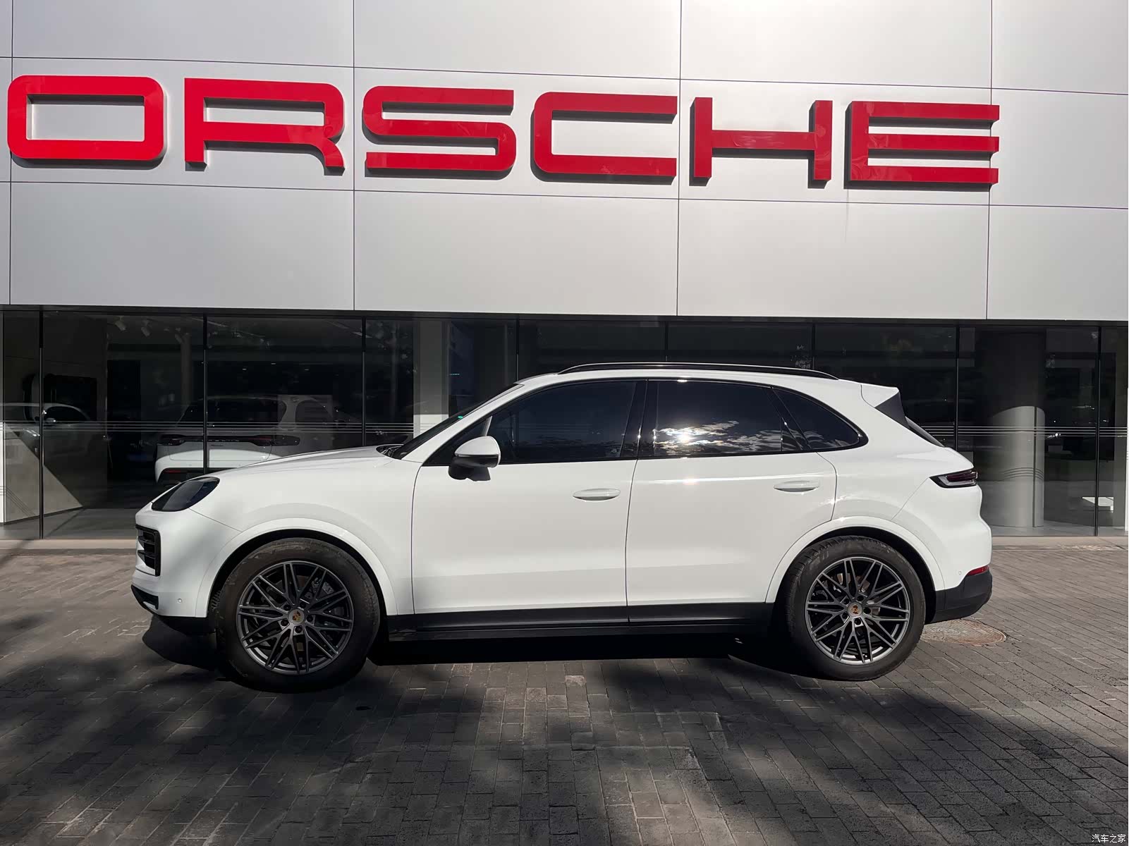 Porsche Cayenne, 2024 8