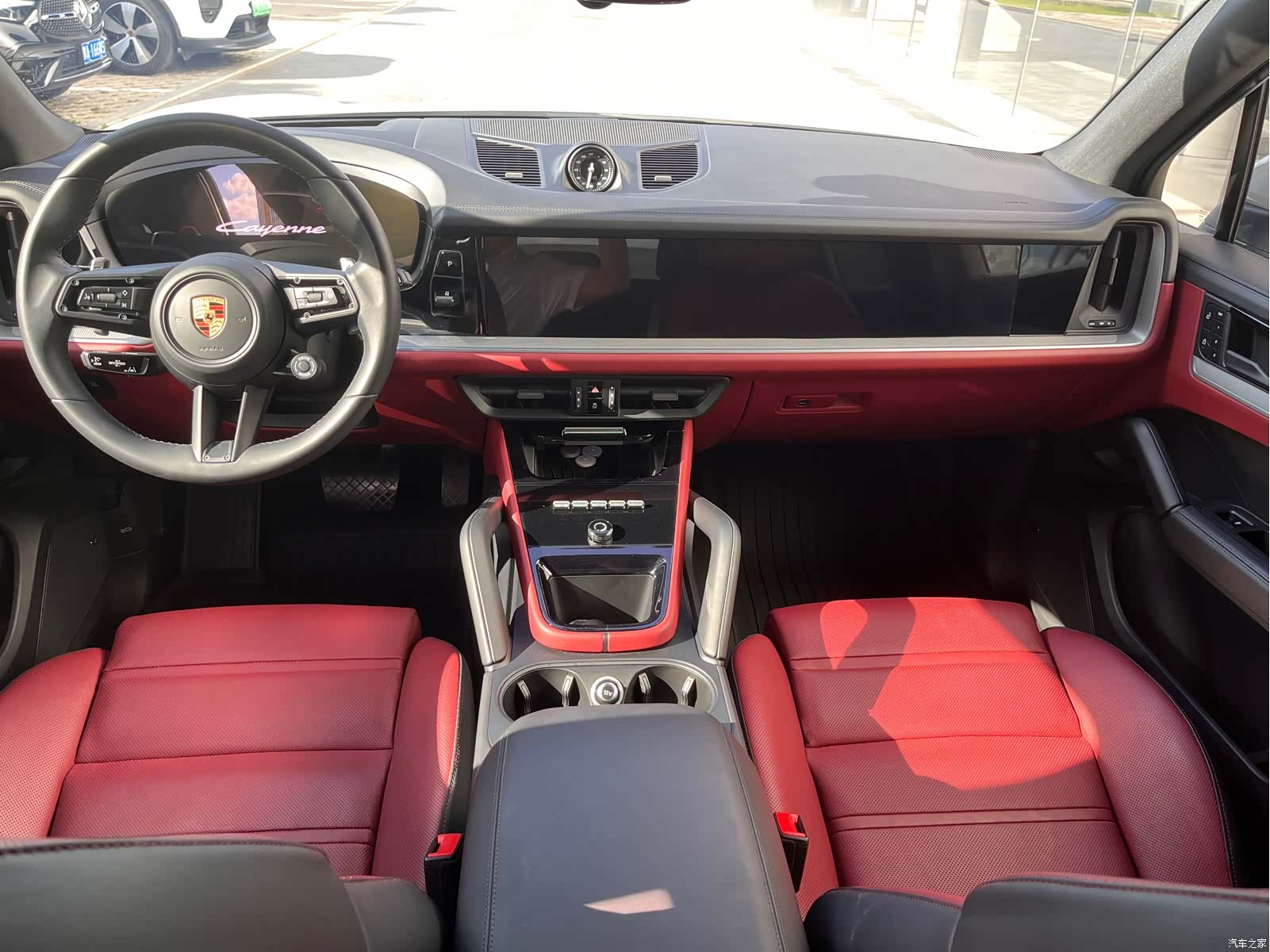Porsche Cayenne, 2024 11