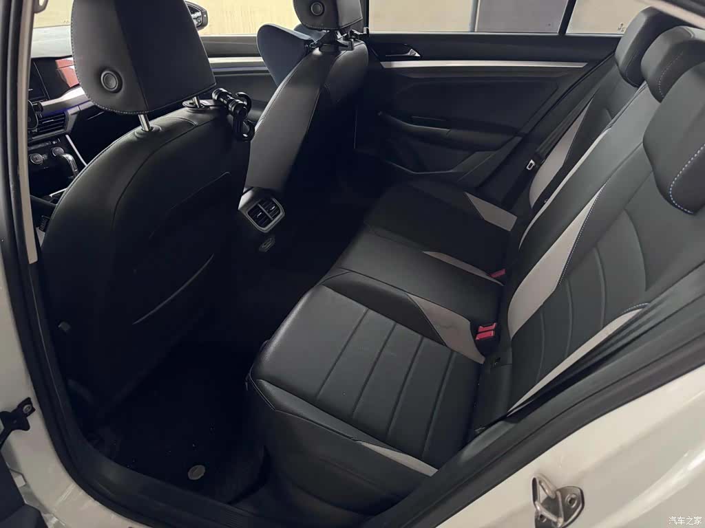 Volkswagen Bora, 2019 все фото
