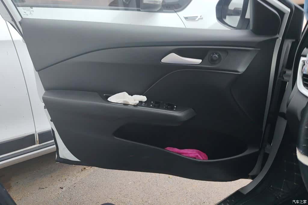 Chevrolet 320, 2018 7