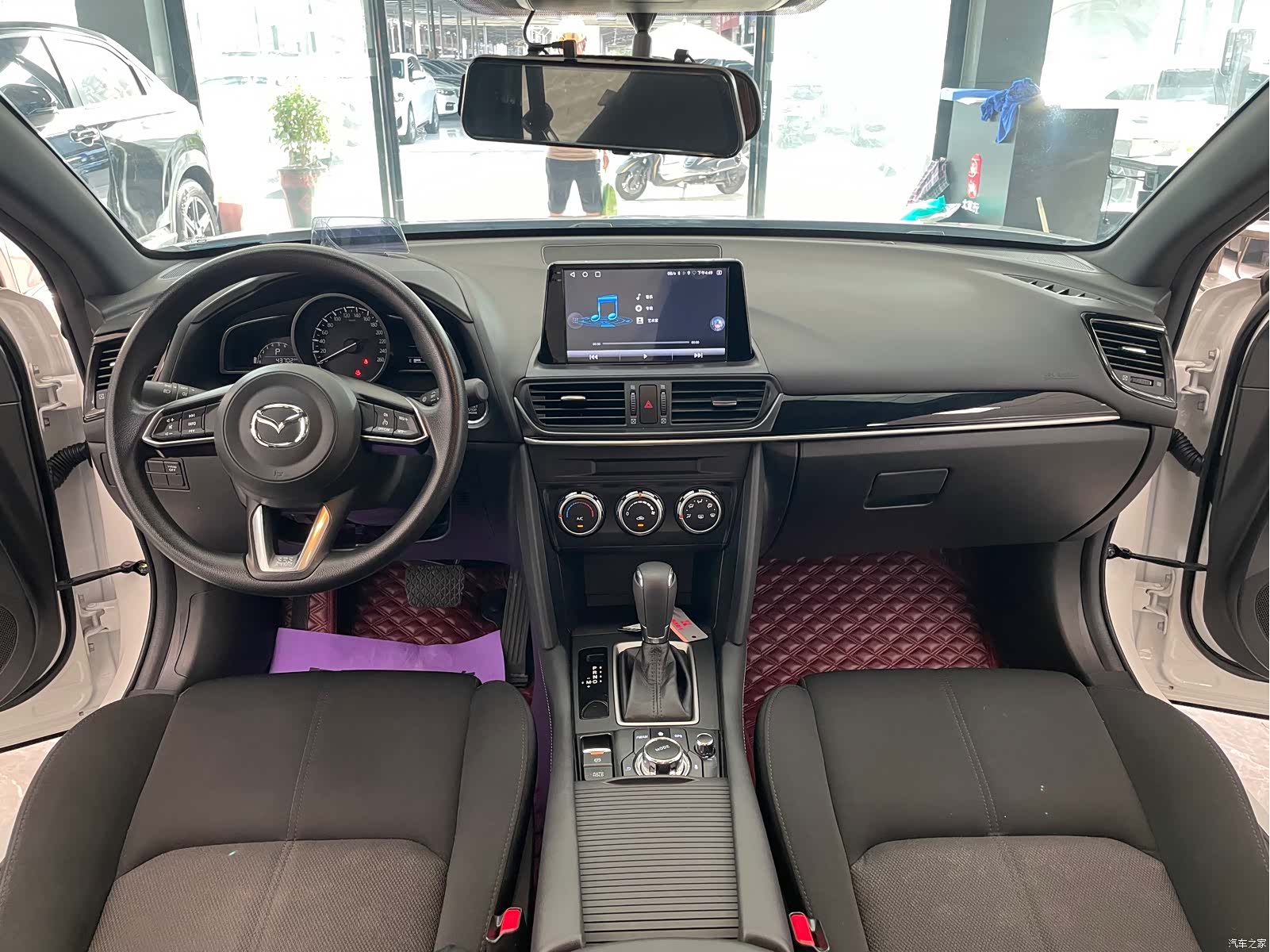 Mazda CX-4, 2022 8