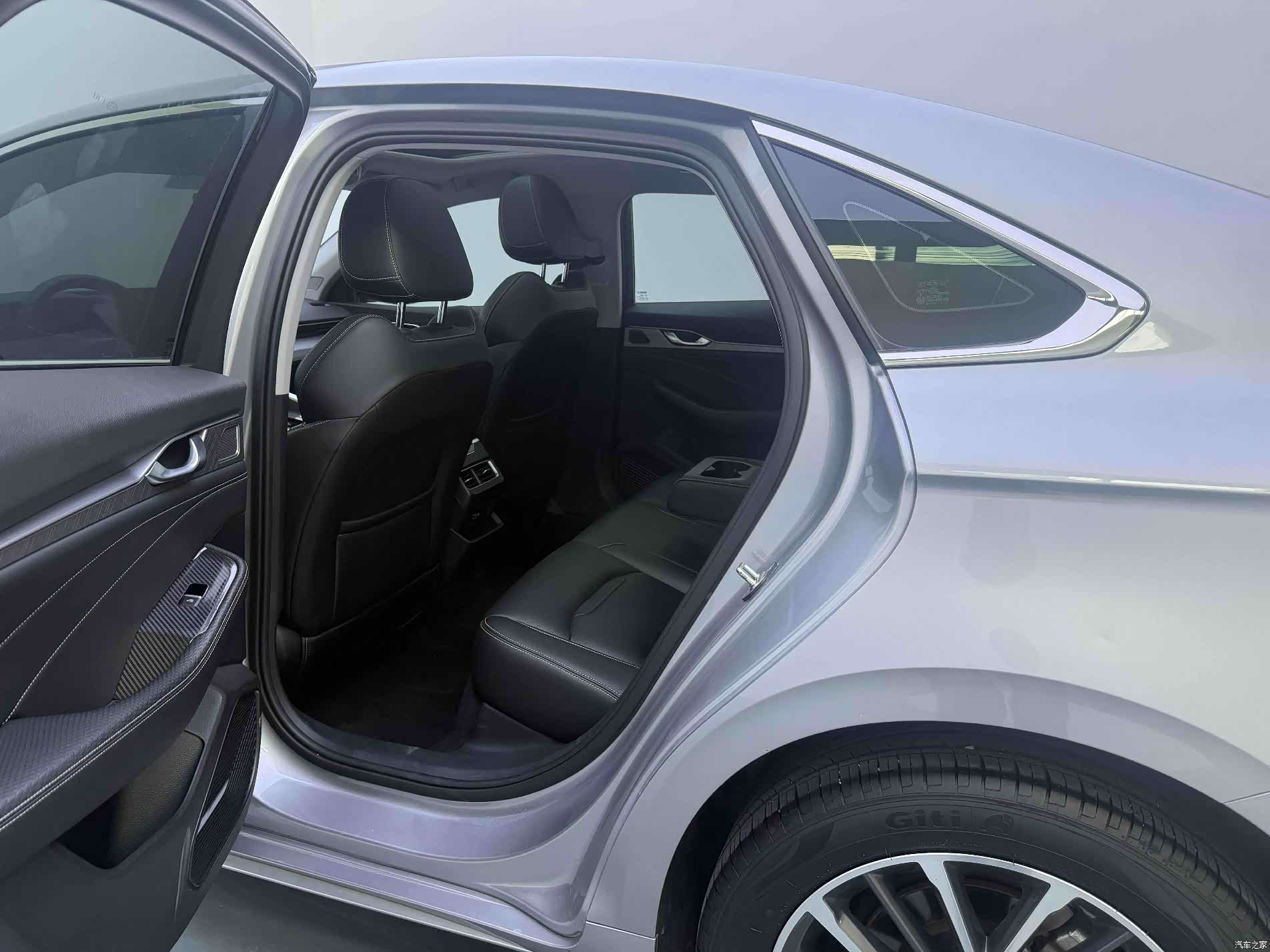 Geely Preface, 2022 4