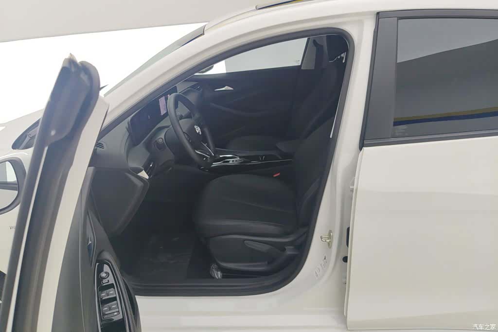 Buick Verano, 2023 9