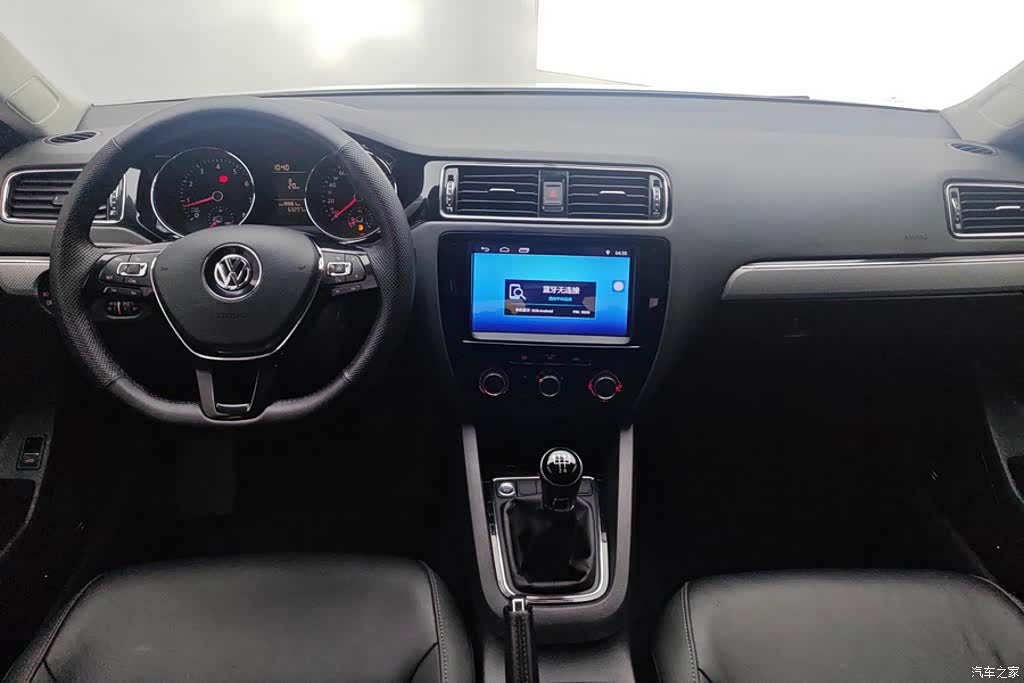 Volkswagen Sagitar, 2017 12