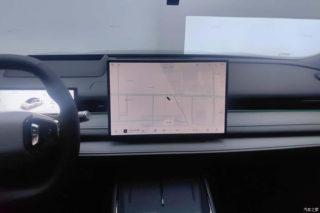 Geely 8, 2025 13