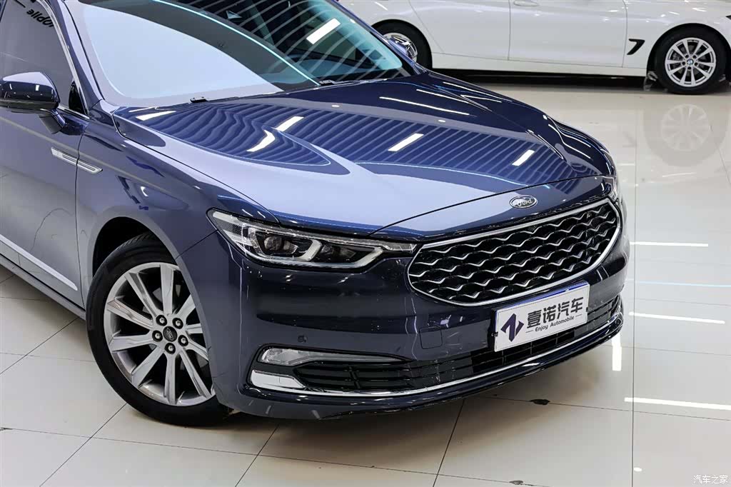Ford Taurus, 2022 10
