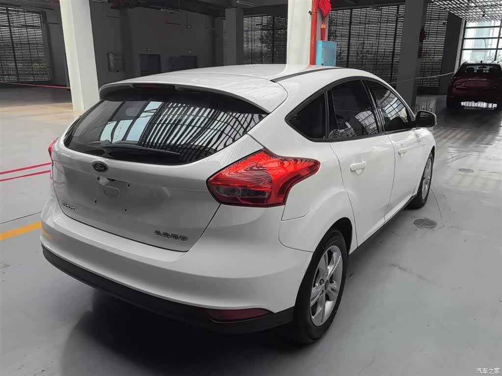 Ford Focus, 2016 7